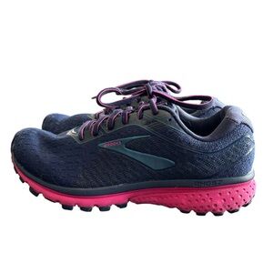 Brooks ghost 12 running shoes hot pink and navy 9
